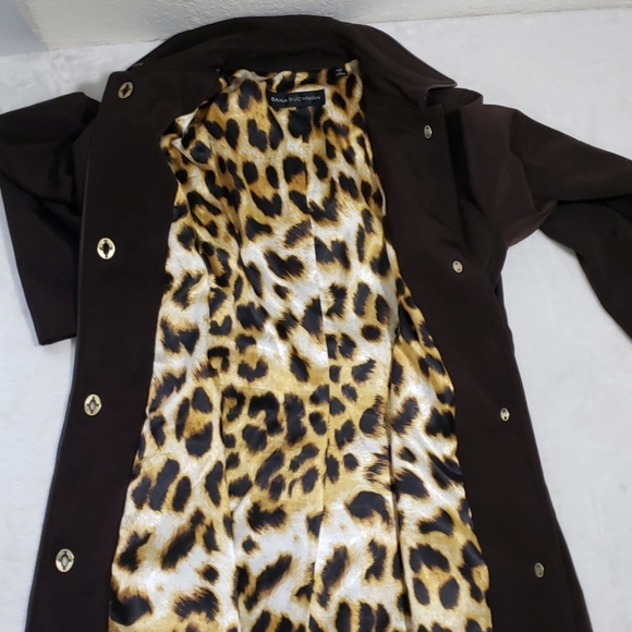 Dana Buchman Jackets & Blazers - DANA BUCHMAN Trenchcoat Leather Trim